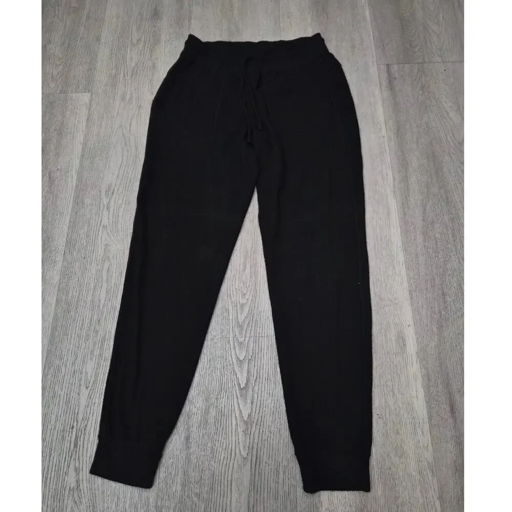 Alo Yoga Black Joggers Size M